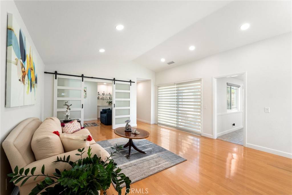Anaheim, CA 92808,210 S Larkwood