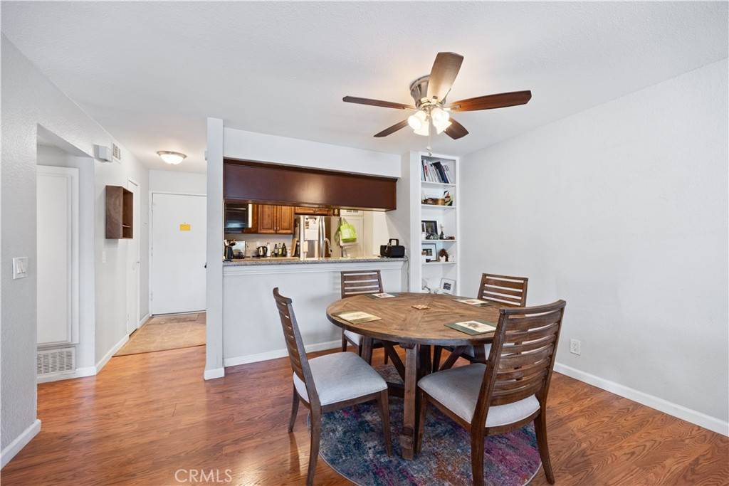Long Beach, CA 90802,1919 E Beverly WAY