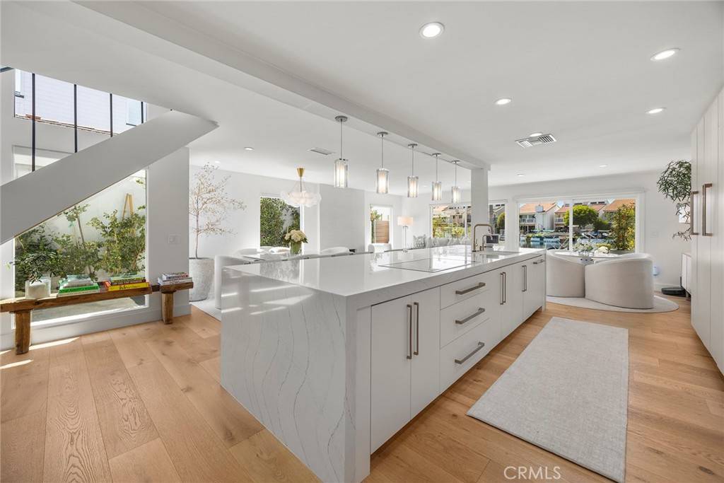 Lake Forest, CA 92630,21875 Huron LN