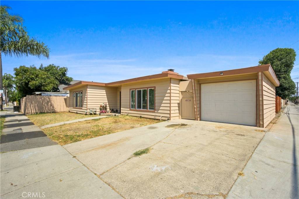 Santa Ana, CA 92707,515 W Mcfadden AVE