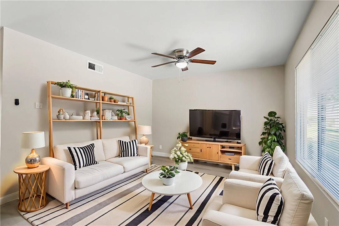 Anaheim, CA 92807,5421 E Pine Ridge WAY #D