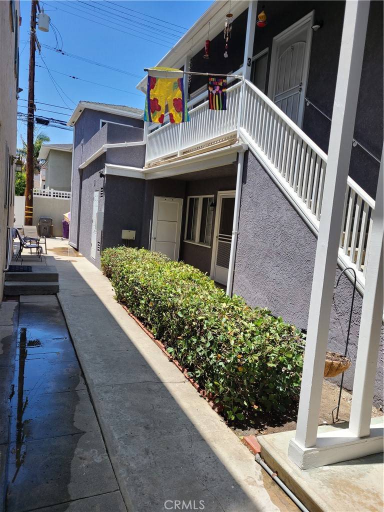 Long Beach, CA 90803,227 1/2 Granada AVE #2