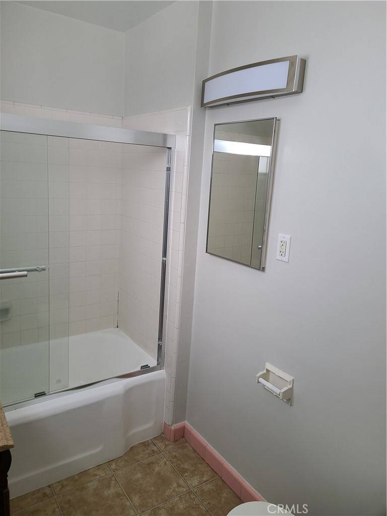 Long Beach, CA 90803,227 1/2 Granada AVE #2
