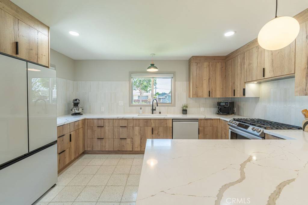 Long Beach, CA 90815,1937 Pattiz AVE