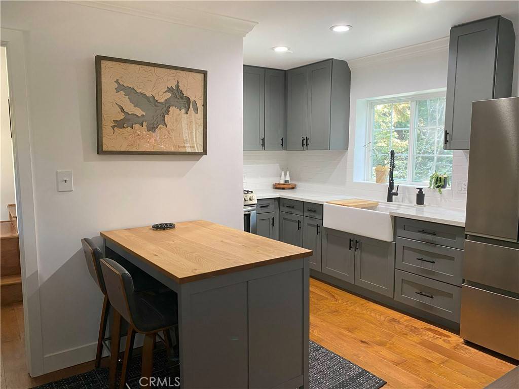 Lake Arrowhead, CA 92352,939 Canyon Spur