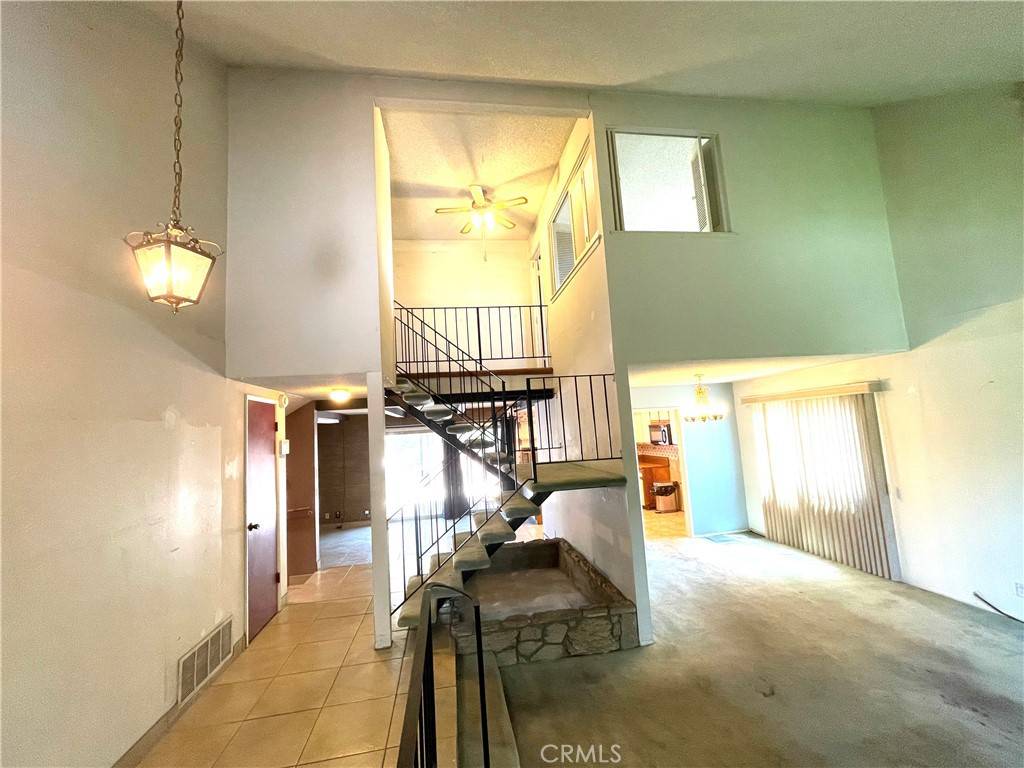 Harbor City, CA 90710,24224 Spicewood LN