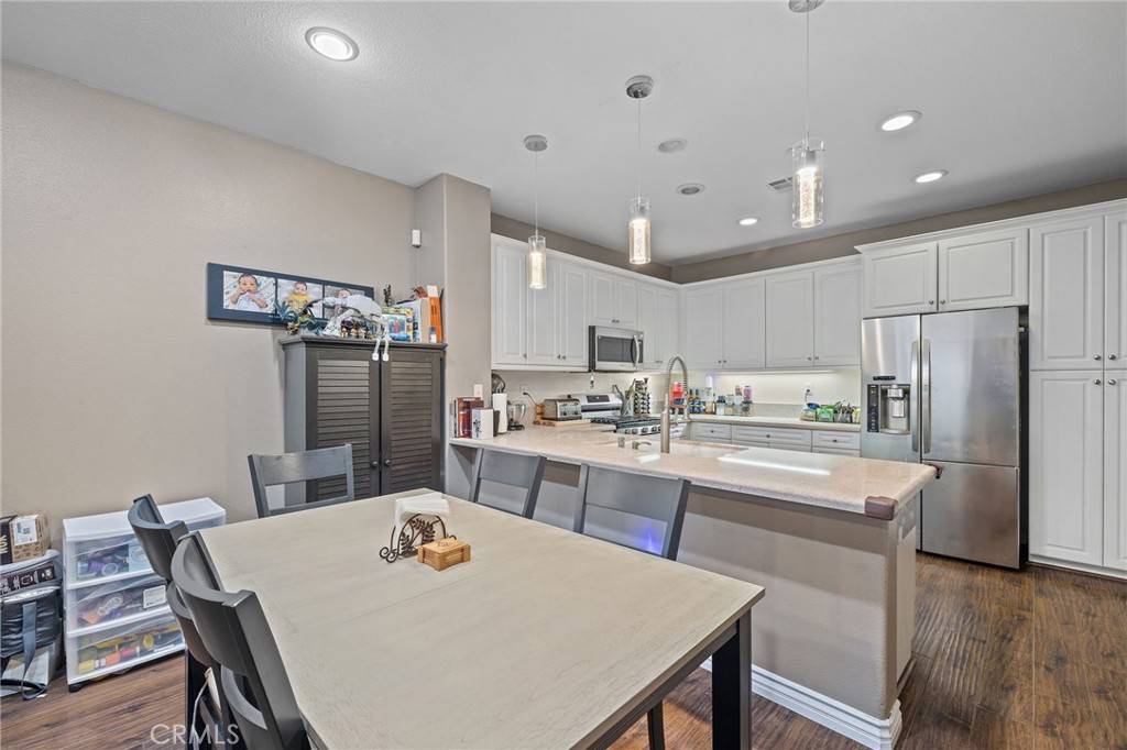 Eastvale, CA 91752,12469 Sabrosa Ln