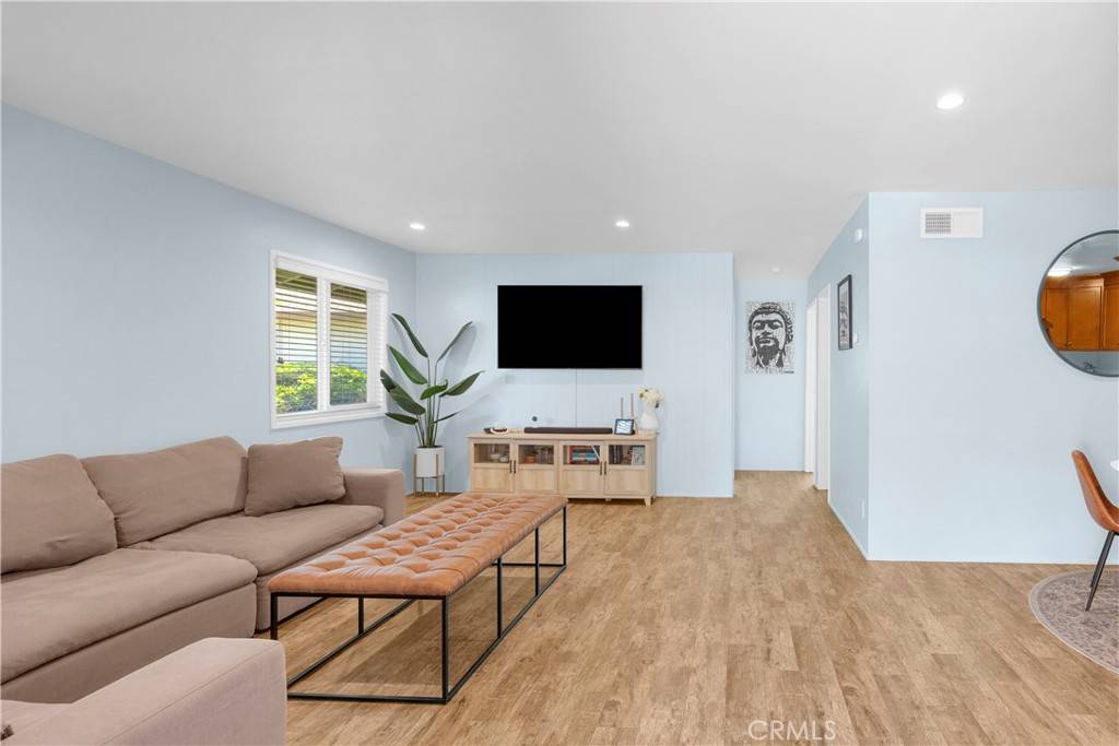 Fullerton, CA 92831,1776 E Commonwealth AVE #101