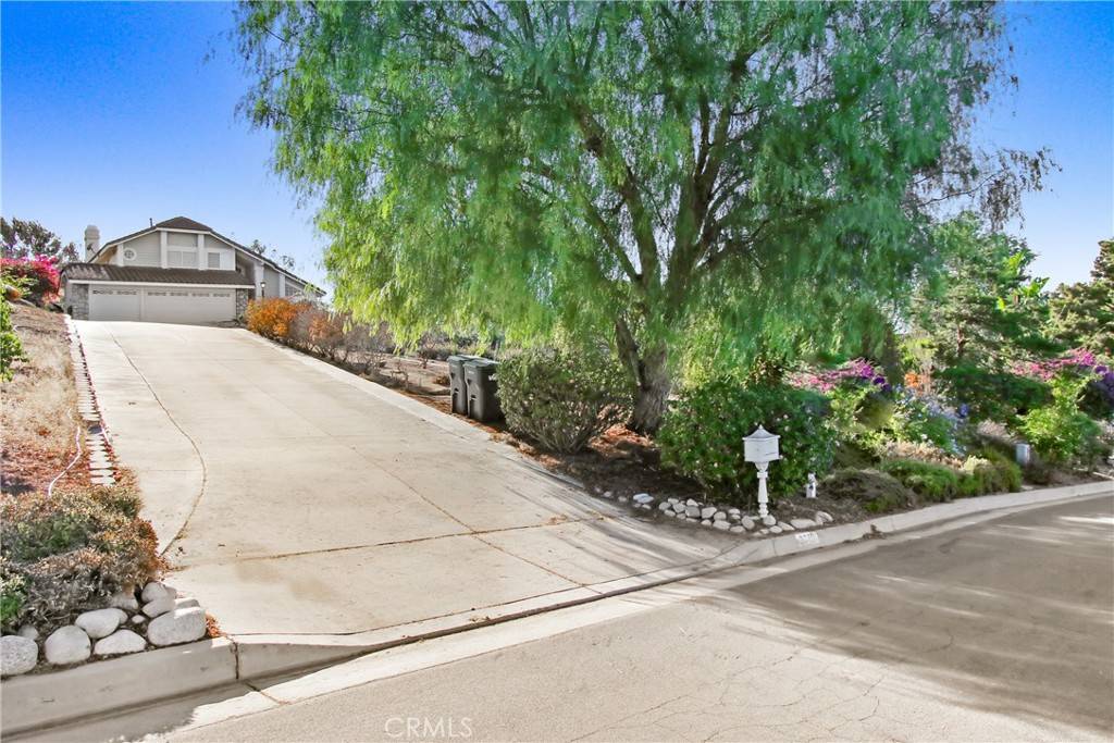 Riverside, CA 92503,2010 Greenwood CIR