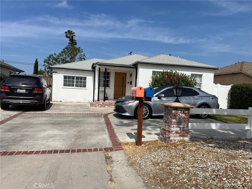 North Hollywood, CA 91605,8129 Radford AVE