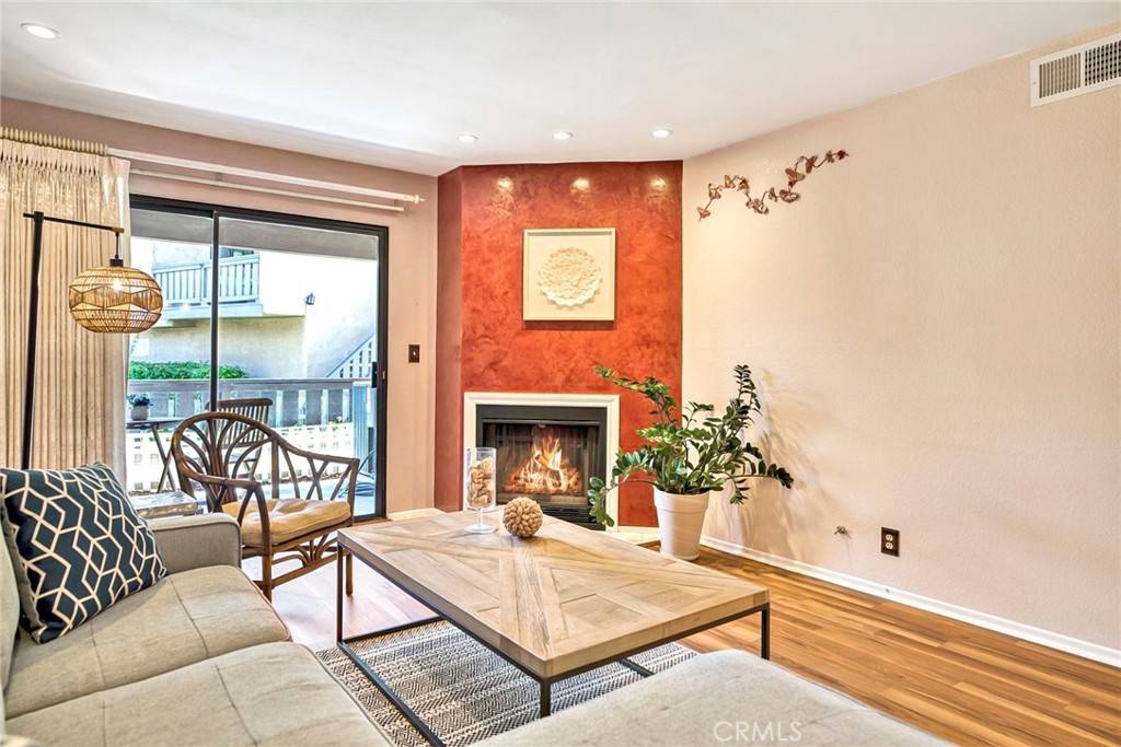Fullerton, CA 92835,3075 Brea Blvd #13