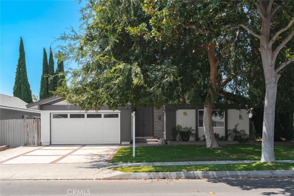 Tustin, CA 92780,1752 Green Meadow AVE