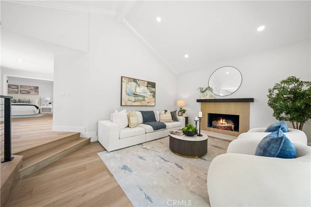 Irvine, CA 92603,12 Creekside