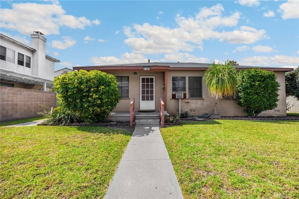 Fullerton, CA 92833,2100 W Valencia DR