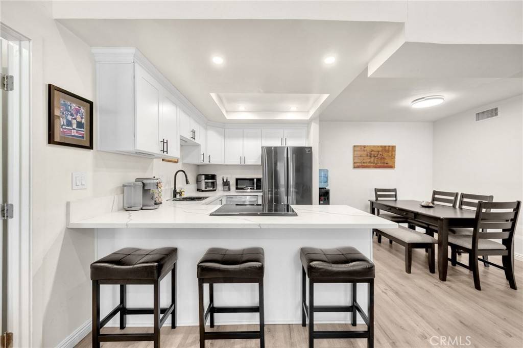 Fullerton, CA 92835,3000 Associated RD #64