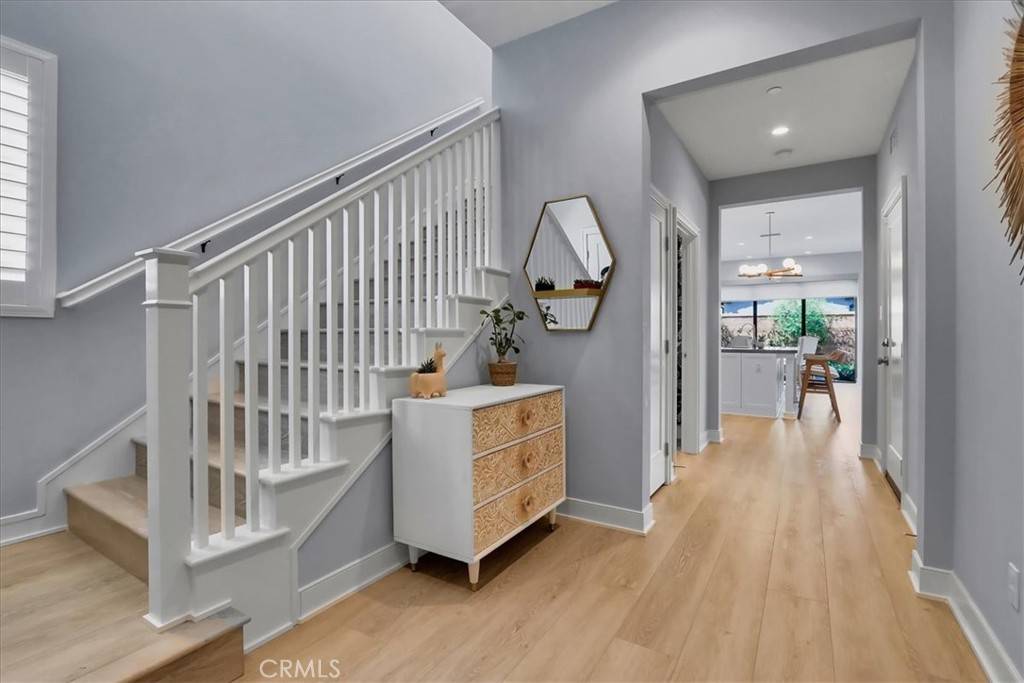 Irvine, CA 92618,185 Plum Lily