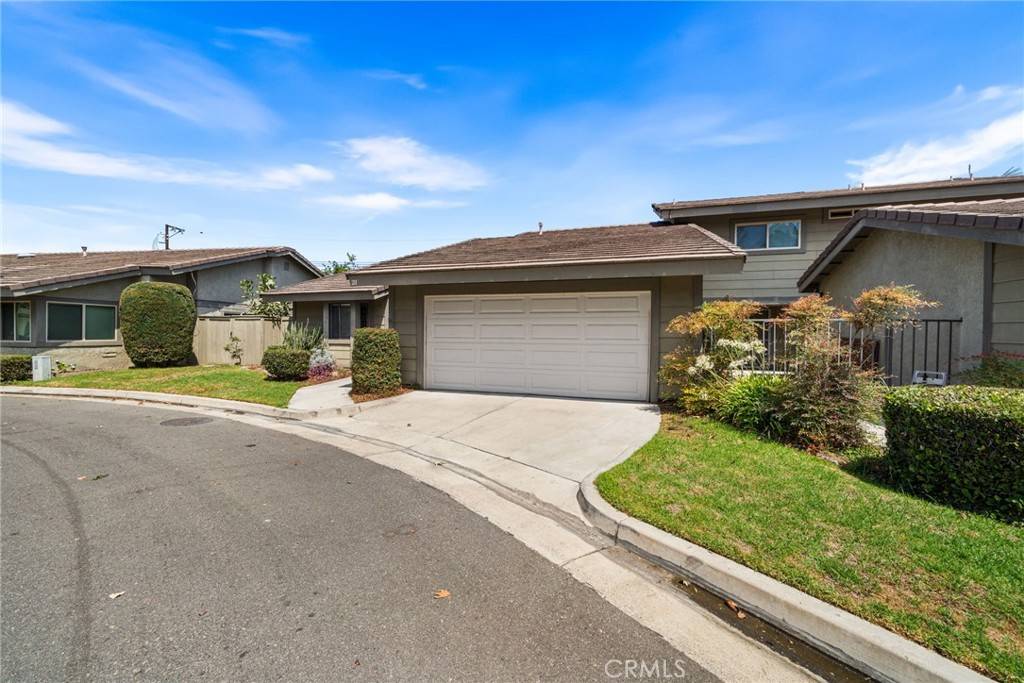 Anaheim, CA 92802,211 E Ponderosa LN #10