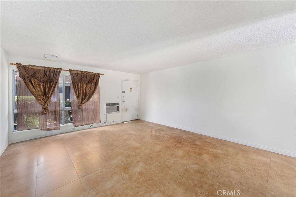 Tustin, CA 92780,14802 Newport AVE #18A