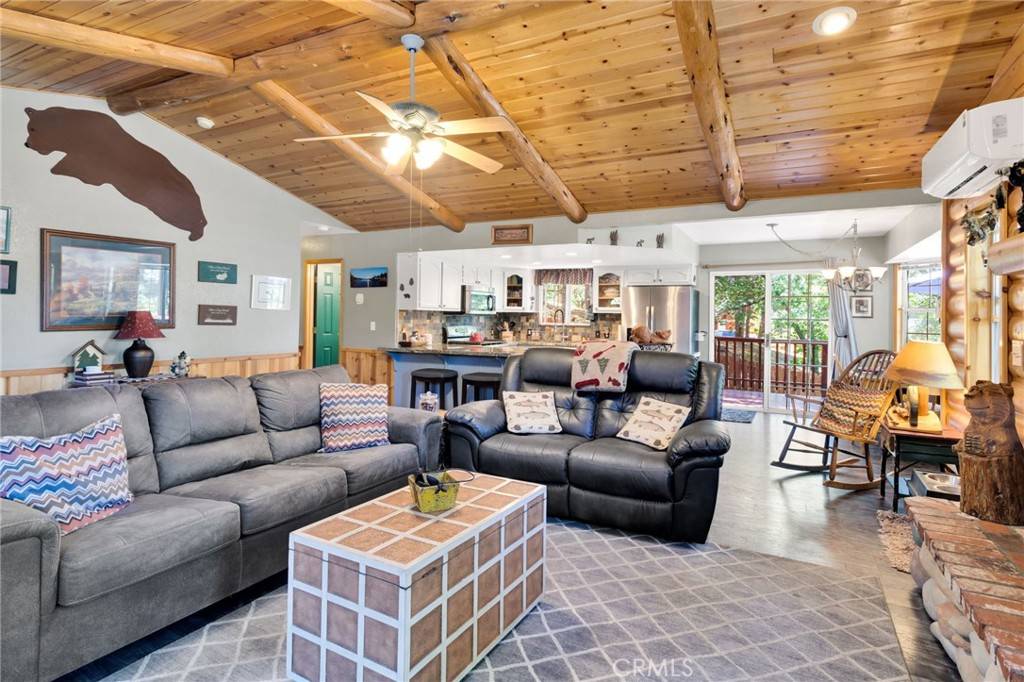 Big Bear, CA 92314,1129 S Sheephorn RD