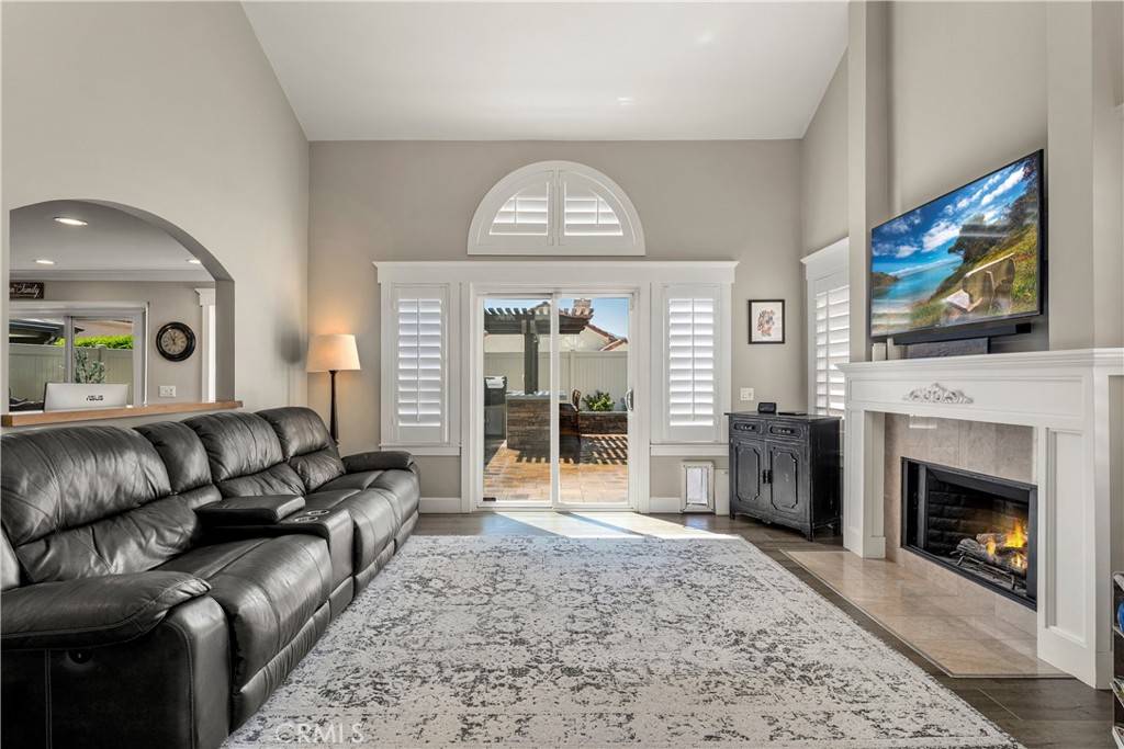 Yorba Linda, CA 92887,25628 Salerno WAY