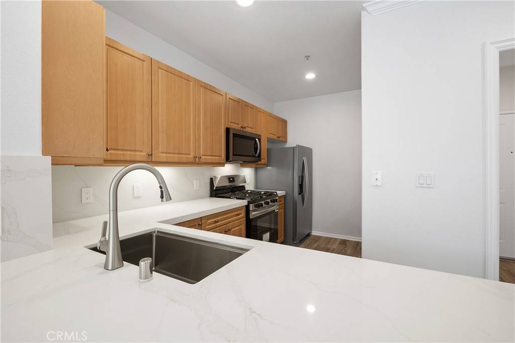 Irvine, CA 92612,2426 Watermarke Pl