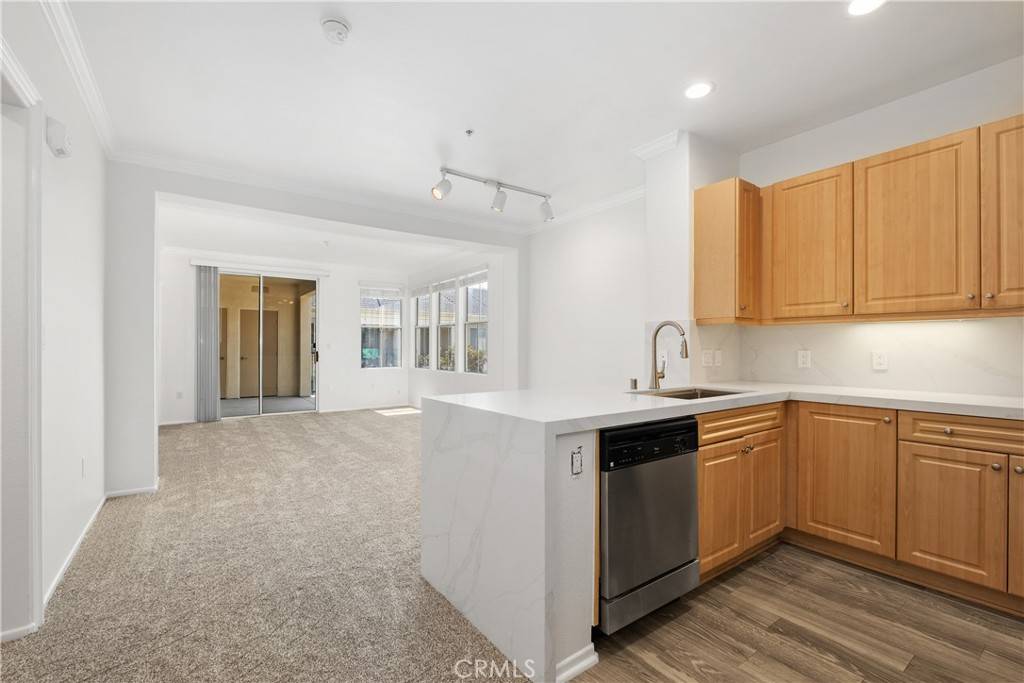 Irvine, CA 92612,2426 Watermarke Pl