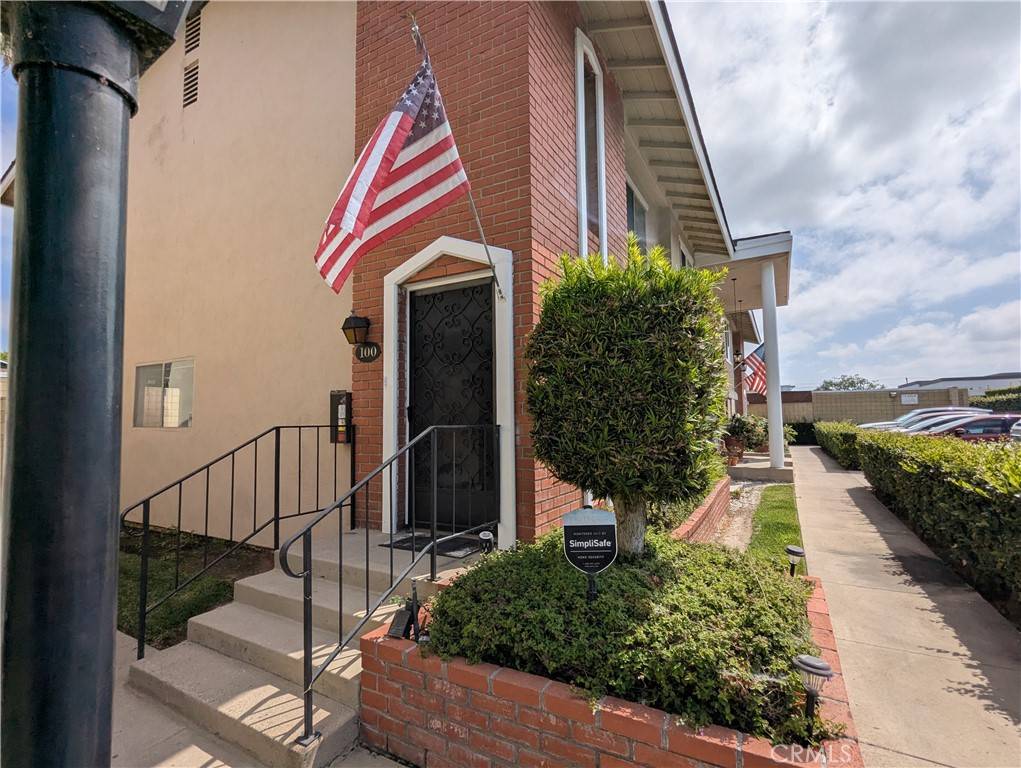 Los Alamitos, CA 90720,12100 Montecito Road #100