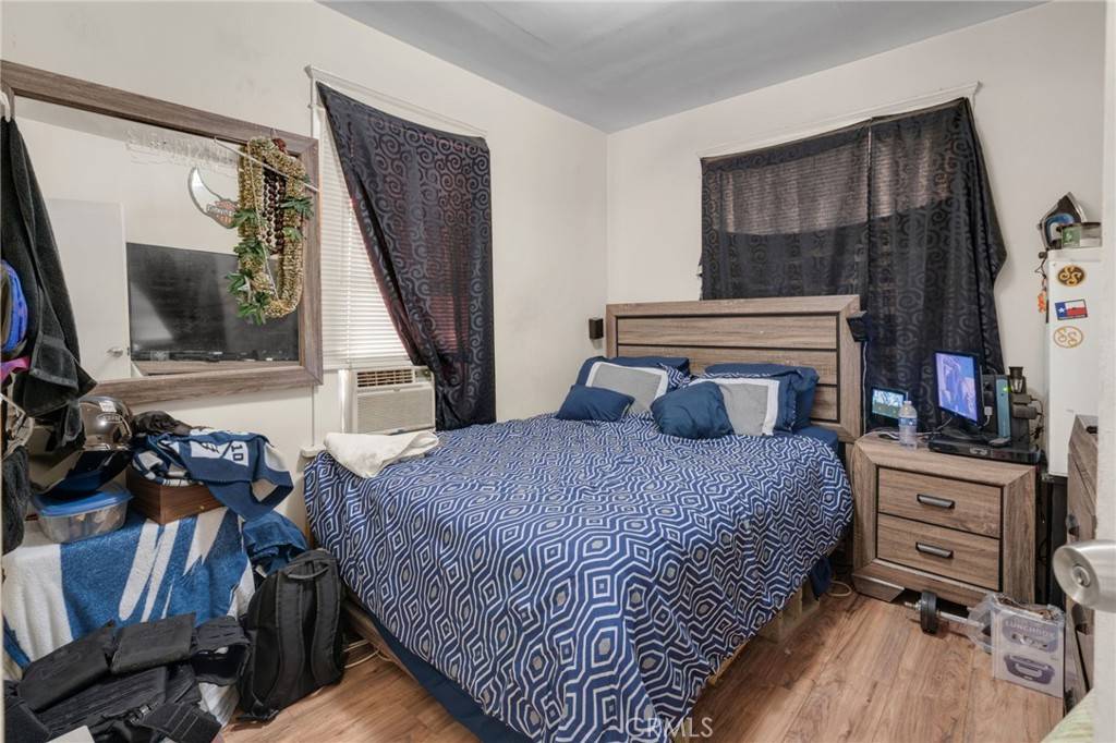 Long Beach, CA 90806,2161 Locust AVE