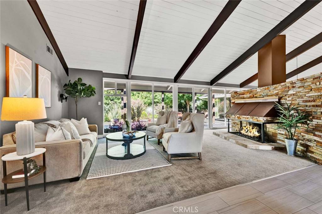 North Tustin, CA 92705,13051 Earlham ST