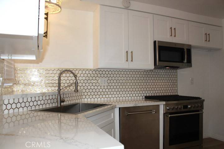 Anaheim, CA 92802,1671 W Cindy LN #B
