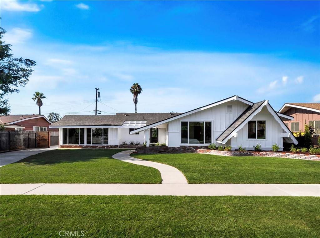 Anaheim, CA 92804,2613 W Chanticleer RD