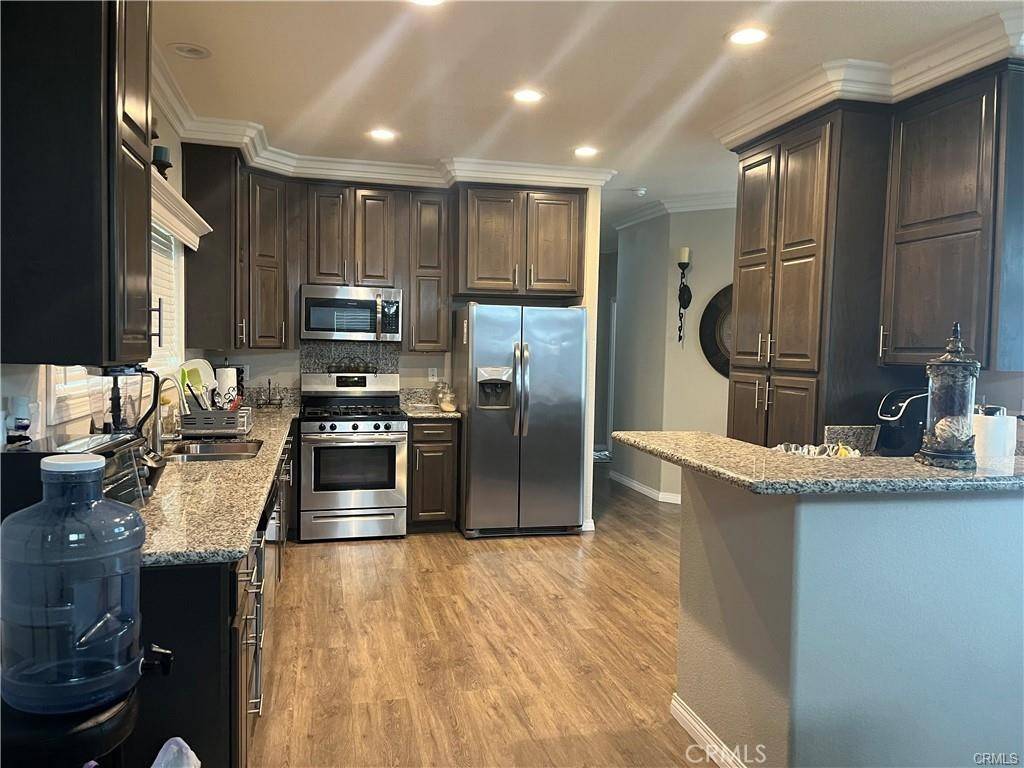 San Jacinto, CA 92582,913 S Grand AVE #104