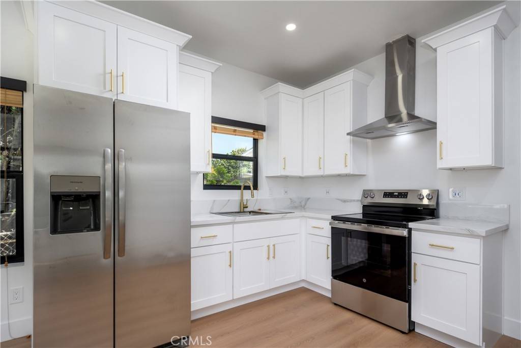 Whittier, CA 90601,13756 Penn Street