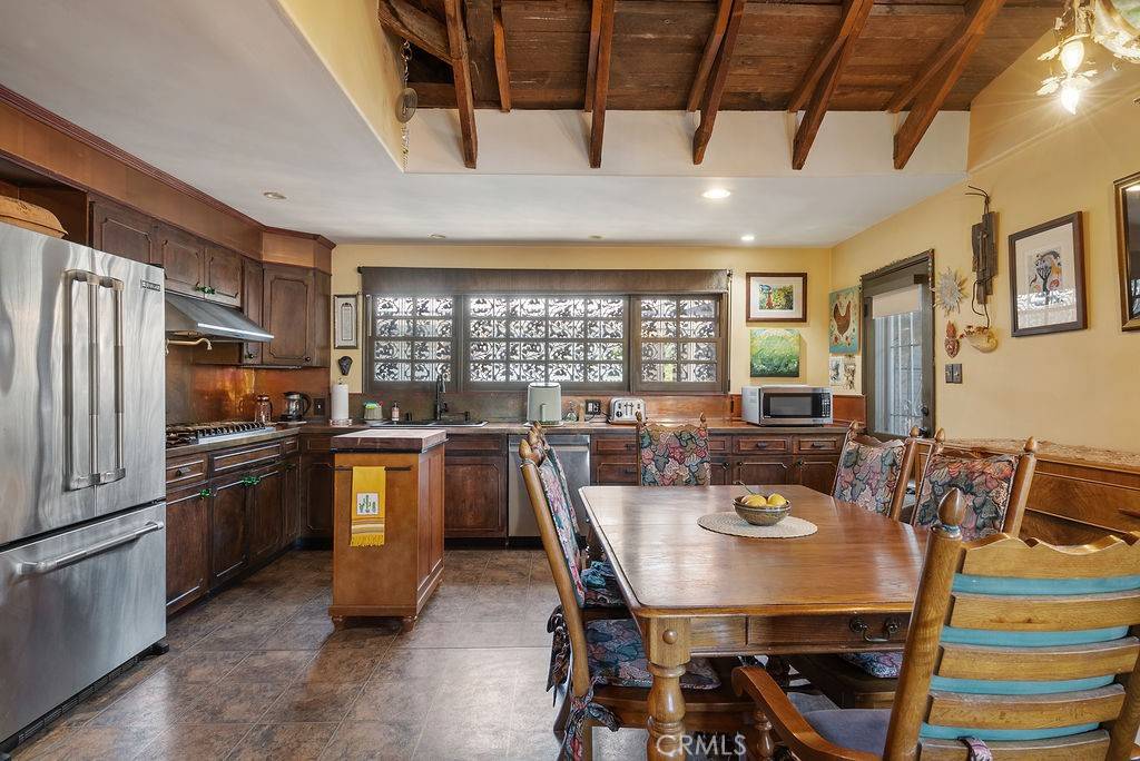 La Crescenta, CA 91214,4431 Dunsmore AVE