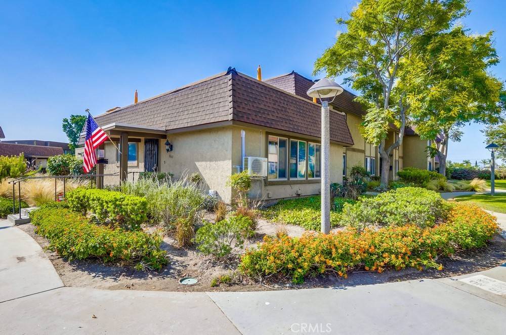 La Palma, CA 90623,8661 Windsor CIR