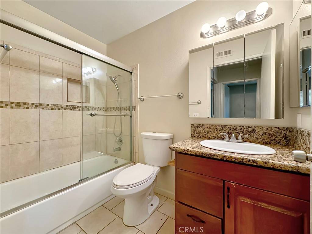 Santa Ana, CA 92704,2526 S Laurelwood #117