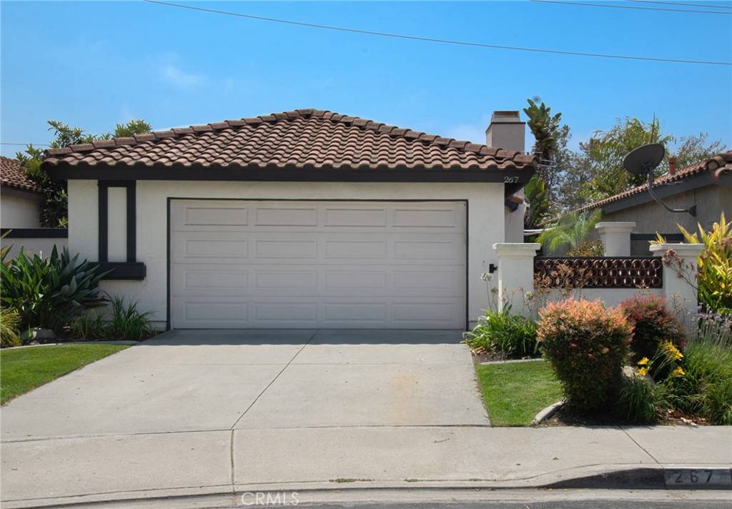 Oceanside, CA 92057,267 Oleander DR
