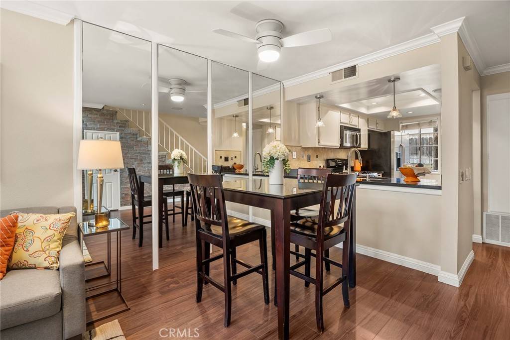 Fullerton, CA 92833,2410 W Orangethorpe AVE #4