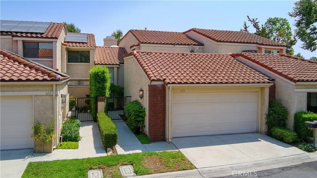 Fullerton, CA 92835,675 Colonial CIR