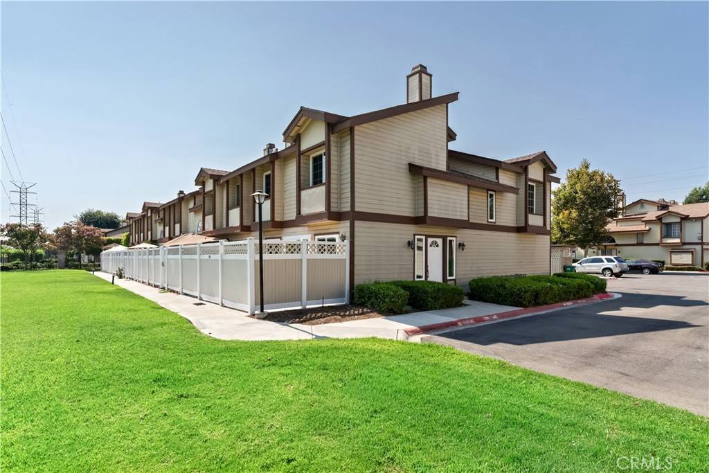 Pico Rivera, CA 90660,8939 Gallatin RD #104