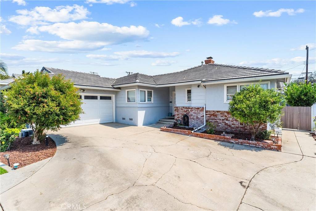 Fullerton, CA 92831,1106 Hollydale DR