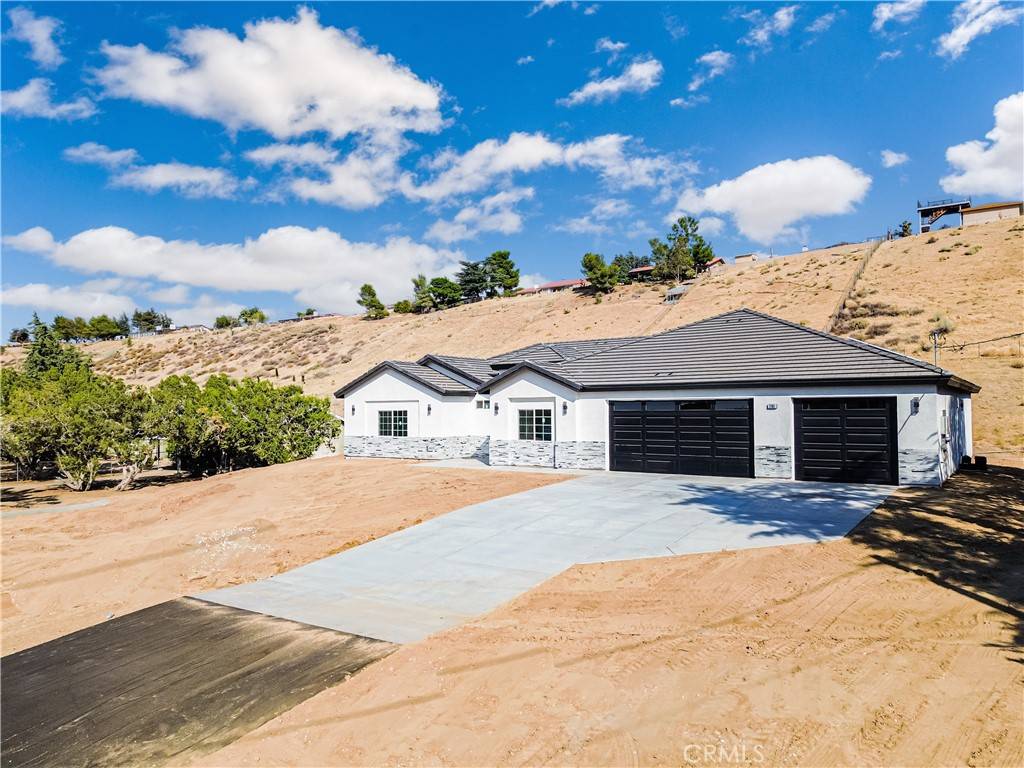 Hesperia, CA 92345,7781 Chase AVE