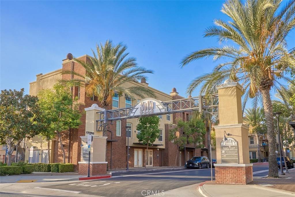 Fullerton, CA 92832,306 District CT