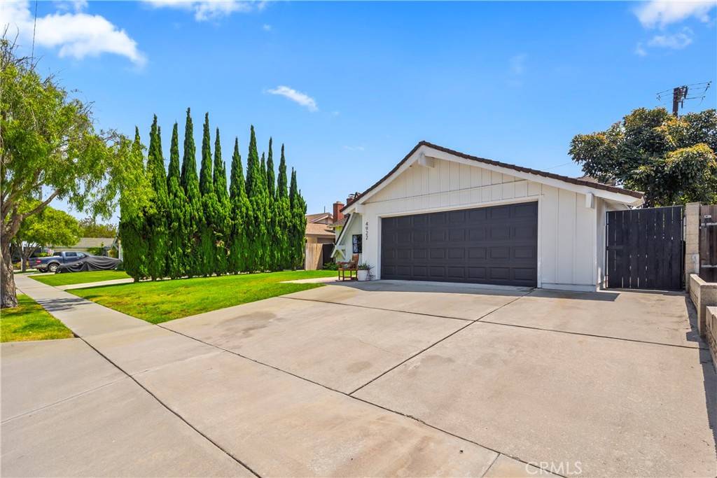 Huntington Beach, CA 92649,4922 Scenario Drive DR