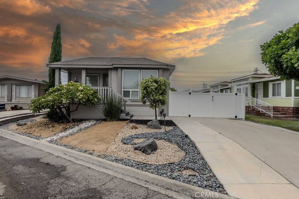 Long Beach, CA 90810,3595 Santa Fe AVE #278