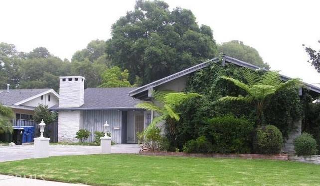 Van Nuys, CA 91406,6524 Petit AVE