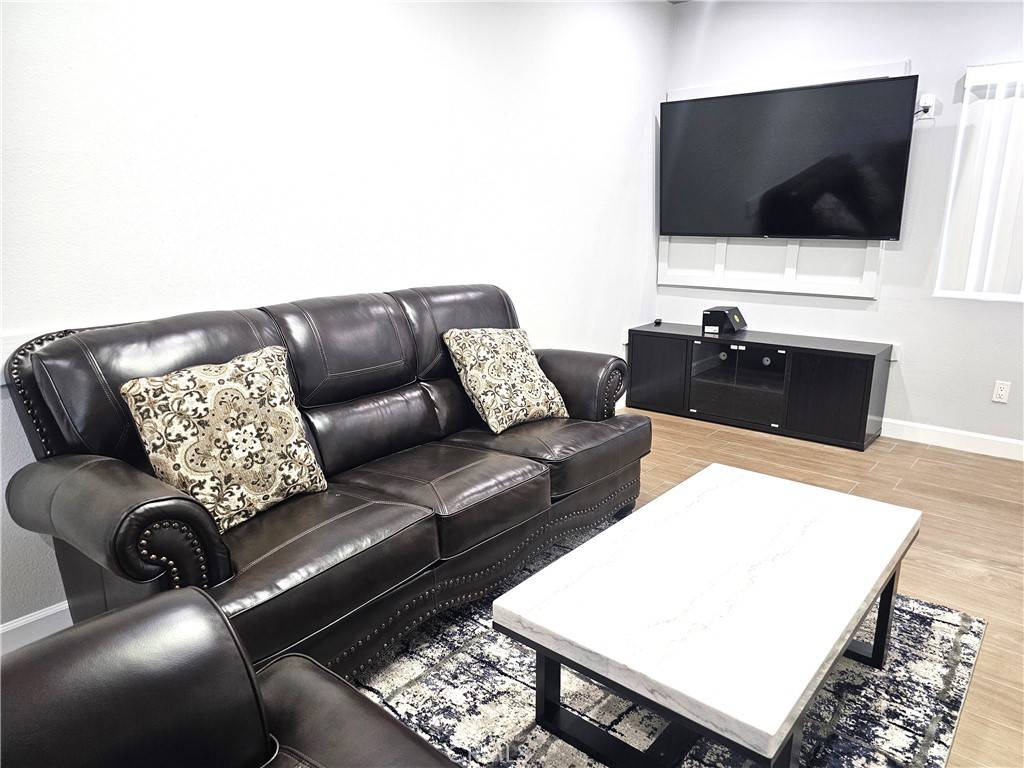 Anaheim, CA 92804,1741 S Easy WAY
