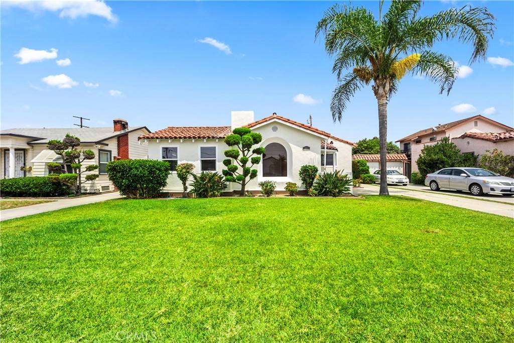 Huntington Park, CA 90255,3007 Flower ST