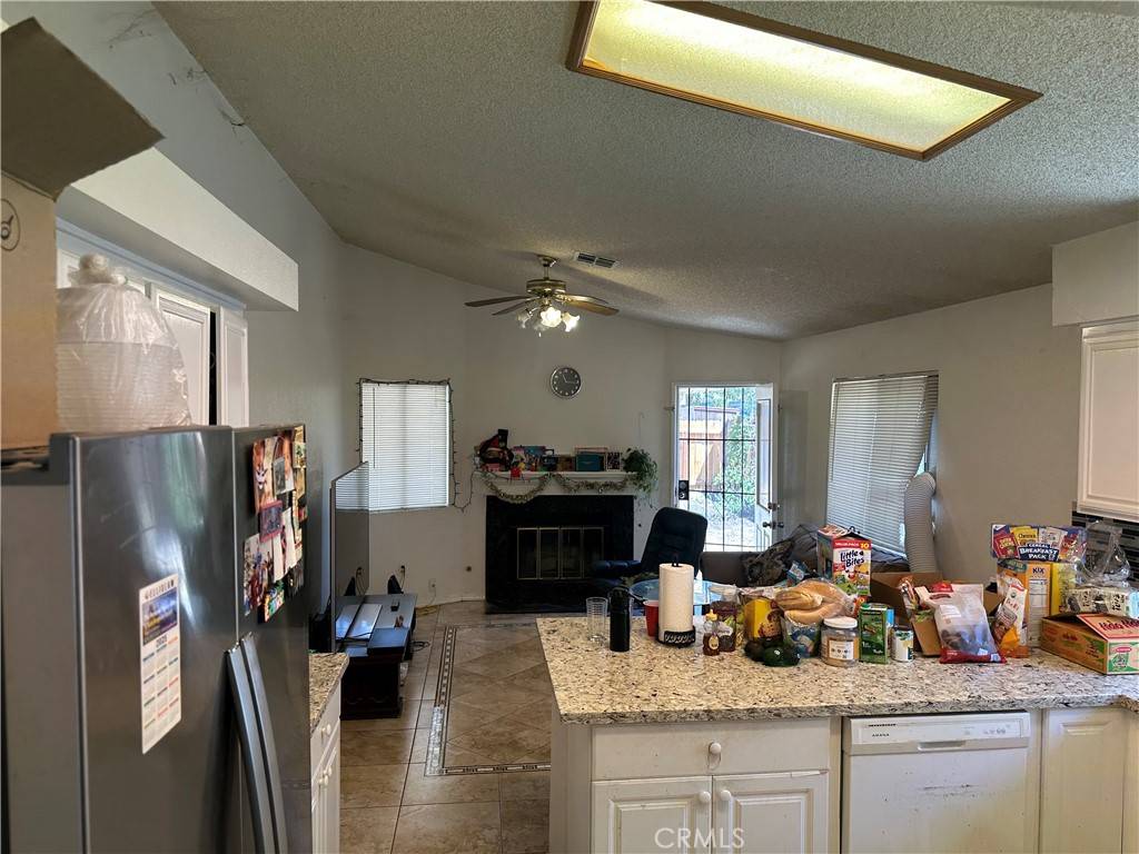 Palmdale, CA 93550,2627 E Avenue Q15