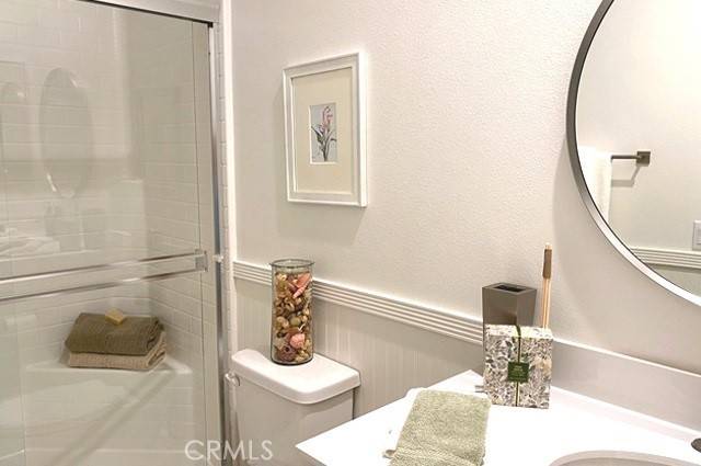 Buena Park, CA 90621,6921 Cottonwood LN
